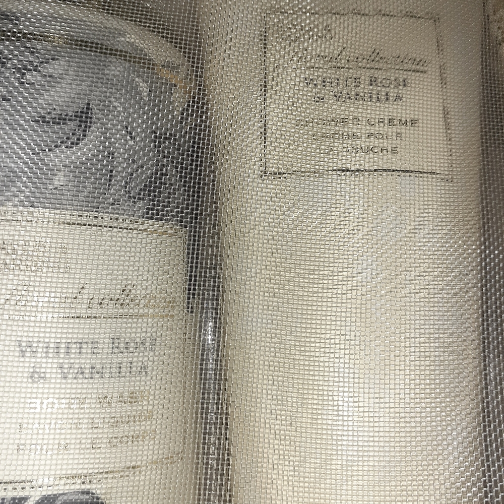 Baylis & Harding Floral Collection - Picture 3 of 4